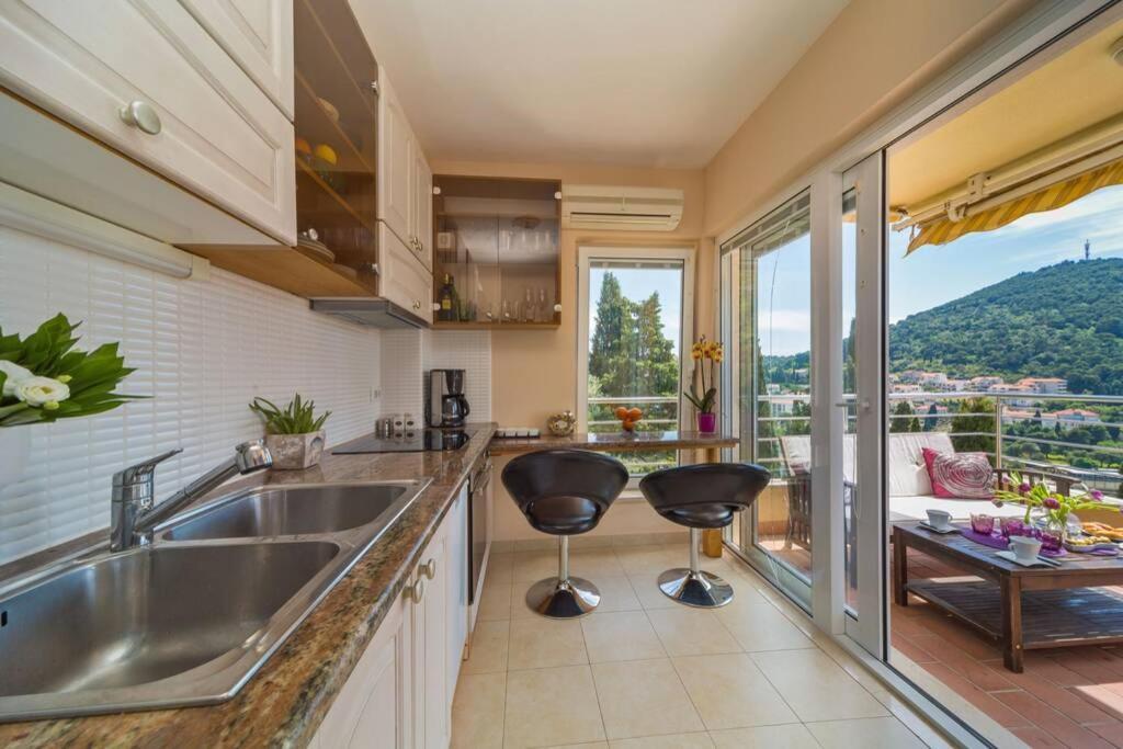 Blue Dream - Stylish Apt With Stunning Sea View Dubrownik Zewnętrze zdjęcie